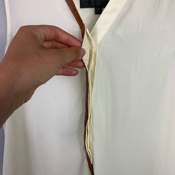 Sunday in Brooklyn Anthropologie Sleeveless Blouse - Picture 3 of 4